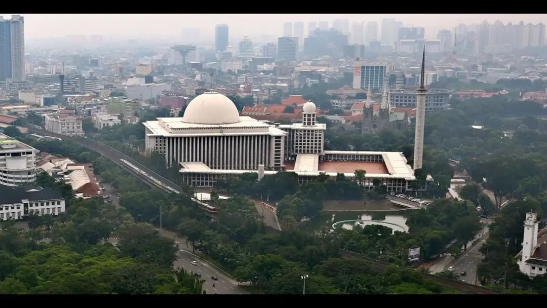 2023年3月机考SAT词汇题机经预测:印尼清真寺,imposing!|附3月机考SAT题目免费下载领取！